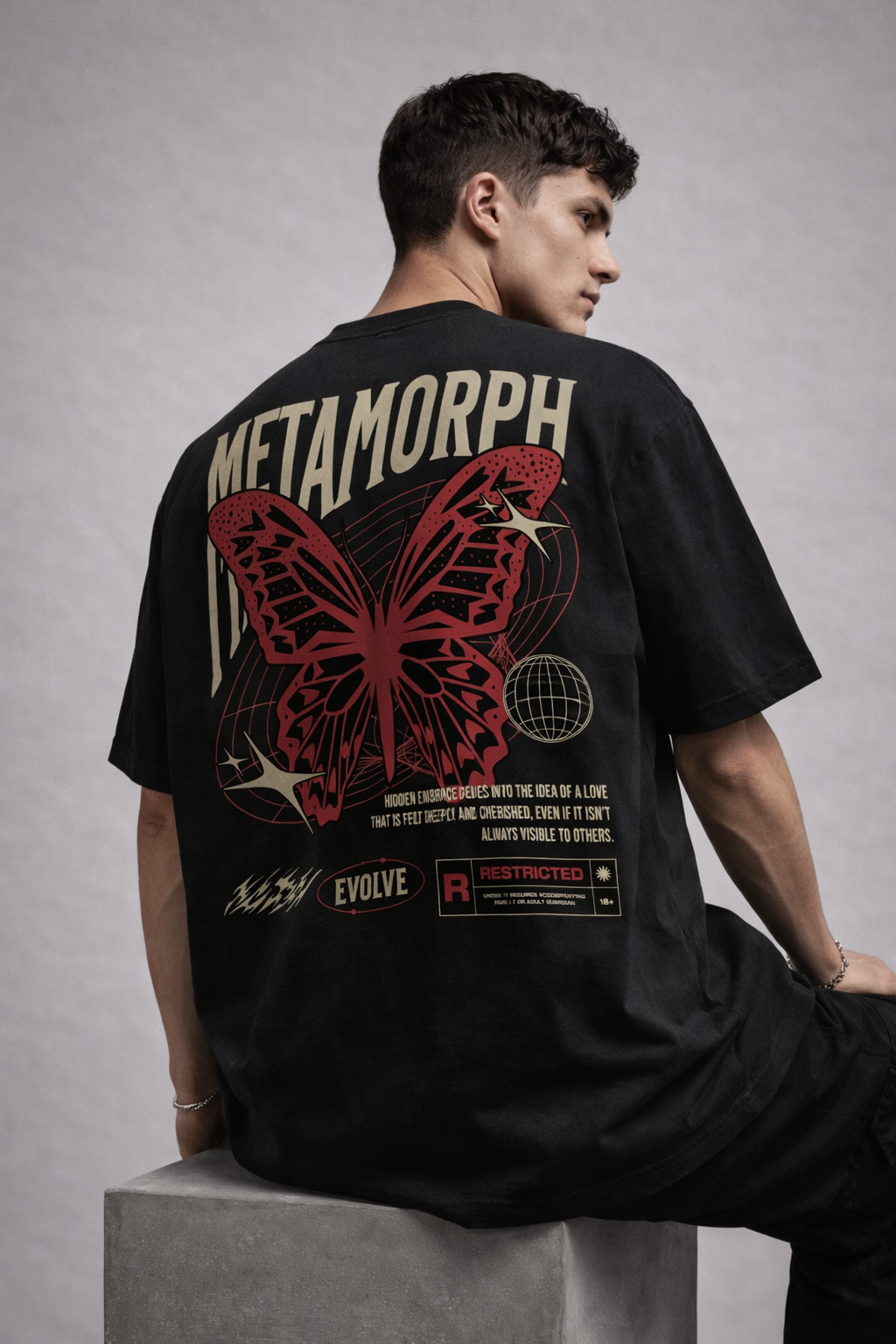 METAMORPH — Oversized Tee